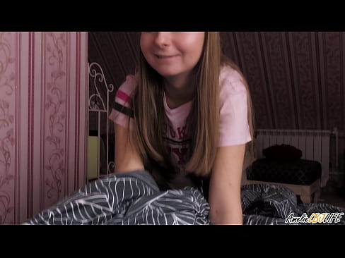 ❤️ La bionda succhia profondamente la sua migliore amica e si fa sborrare in bocca ️ Slutsal it.hentaisea-com.ru ️❤