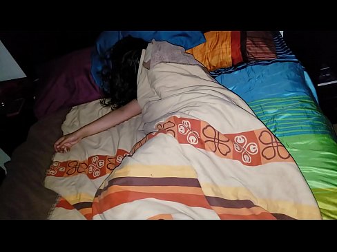 ❤️ Figliastro che rimprovera la sua giovane matrigna mentre lei dorme ️ Slutsal it.hentaisea-com.ru ️❤